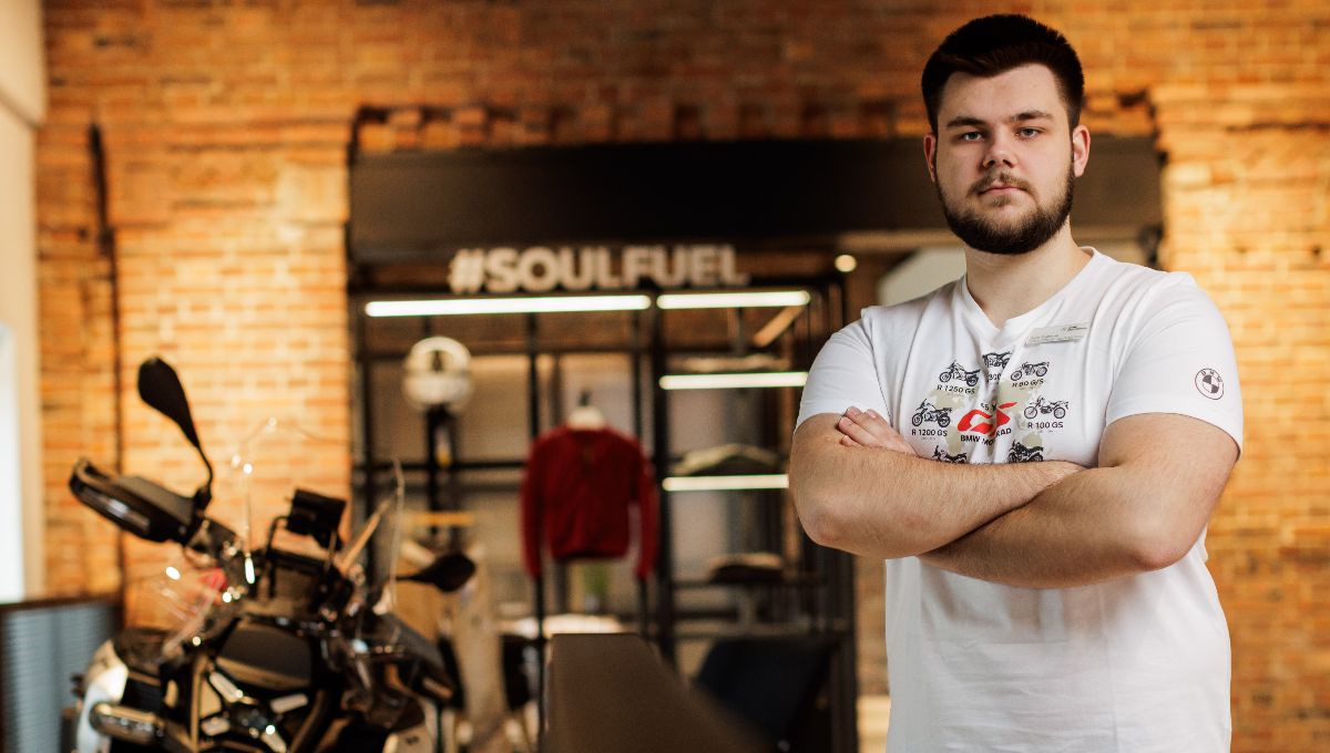 Denis Szombierski Doradca ds. Sprzedaży Części i Akcesoriów Motocyklowych