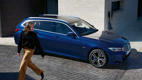 LEASING NA MODELE BMW SERII 3 TOURING.